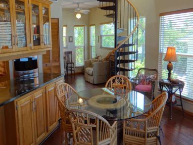 Wonderful Spacious and Open Beach Front  Townhouse Sleeps 6
